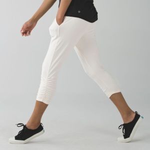 Lululemon Sun Salutation Crop - 6